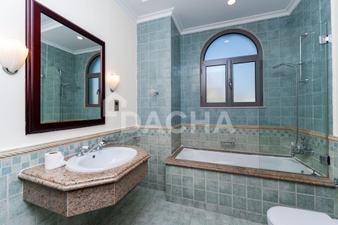 Villa en Garden Homes, Palm Jumeirah, Dubai, 5 dormitorios, 465 m², № 133254 - foto 18
