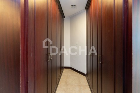 Villa en Garden Homes, Palm Jumeirah, Dubai, 5 dormitorios, 465 m², № 133254 - foto 2