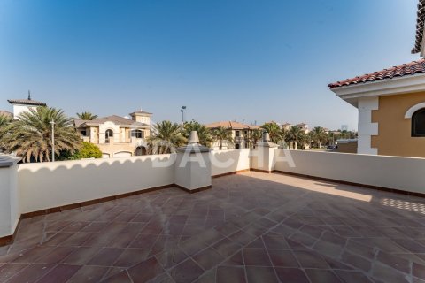 Villa en Garden Homes, Palm Jumeirah, Dubai, 5 dormitorios, 465 m², № 133254 - foto 14