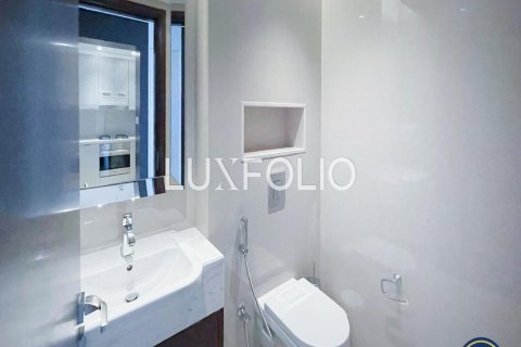 Снять в аренду квартиру в The Address Residence Fountain Views, Даунтаун Дубай (Даунтаун Бурдж Дубай), Дубай: 1 спальня, 78м², № 46457 - фото 13