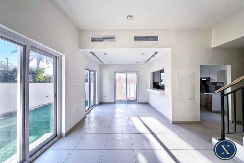 Снять в аренду таунхаус в Villanova, Dubai Land, Дубай: 4 спальни, 231м², № 46447 - фото 2