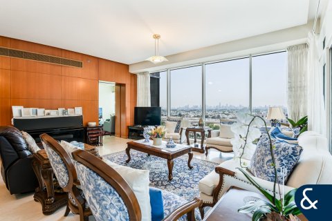 Apartment in Jumeirah Lake Towers, Dubai 2 bedrooms, 189 sq.m. № 74864 - photo 7