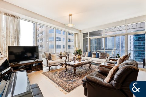 Apartment in Jumeirah Lake Towers, Dubai 2 bedrooms, 189 sq.m. № 74864 - photo 2