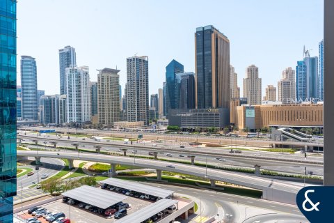 Apartment in Jumeirah Lake Towers, Dubai 2 bedrooms, 189 sq.m. № 74864 - photo 24