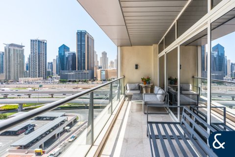 Appartement à Jumeirah Lake Towers, Dubai, 2 chambres, 189 m², № 74864