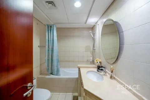 Villa in Green Community West, Green Community, Dubai 4 bedrooms, 390 sq.m. № 122392 - photo 12