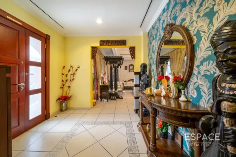 Villa in Green Community West, Green Community, Dubai 4 bedrooms, 390 sq.m. № 122392 - photo 9