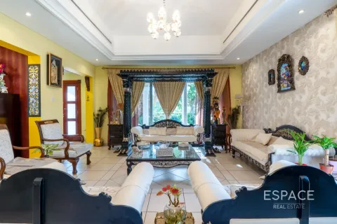 Villa in Green Community West, Green Community, Dubai 4 bedrooms, 390 sq.m. № 122392 - photo 4