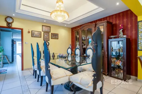Villa in Green Community West, Green Community, Dubai 4 bedrooms, 390 sq.m. № 122392 - photo 5
