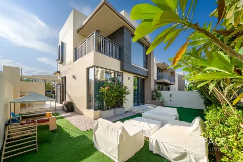 Villa à Dubai Hills Estate, Dubai, 4 chambres, 229 m², № 122391