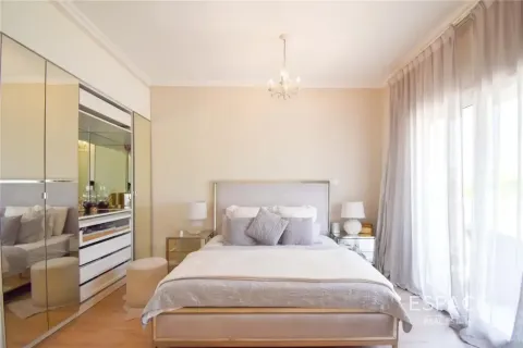 Villa en Springs 4, The Springs, Dubai, 3 dormitorios, 209 m², № 122388 - foto 2