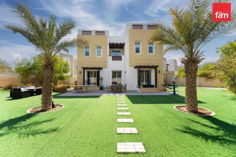 Villa in Dubai 3 bedrooms, 815.2 sq.m. № 109219