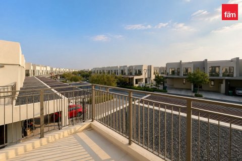 Townhouse in Dubai 3 bedrooms, 140.2 sq.m. № 123742 - photo 5