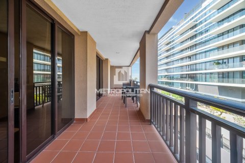 Apartment in Palm Jumeirah, Dubai 2 bedrooms, 170 sq.m. № 73561 - photo 24