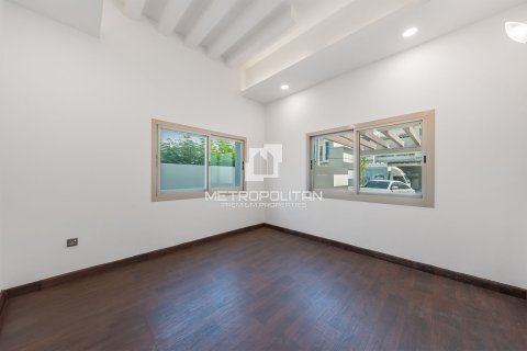 Villa in Al Furjan, Dubai 4 bedrooms, 225 sq.m. № 73560 - photo 16