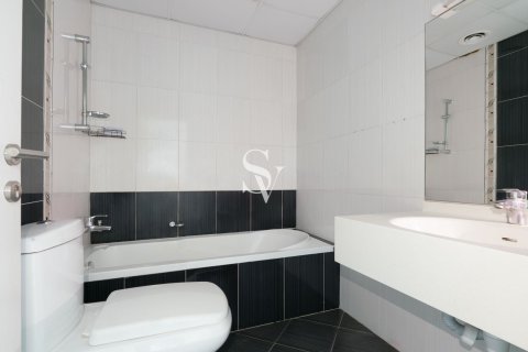 Снять в аренду квартиру в Marina Wharf, Дубай Марина, Дубай: 3 спальни, 130м², № 109015 - фото 18