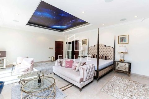 Villa in Palm Jumeirah, Dubai 6 bedrooms, 650 sq.m. № 121488 - photo 10