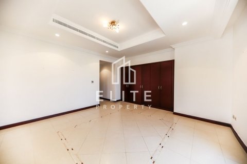 Villa en Palm Jumeirah, Dubai, 4 dormitorios, 604 m², № 121490 - foto 10