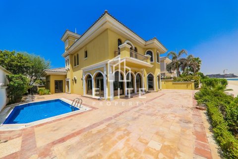 Villa en Palm Jumeirah, Dubai, 4 dormitorios, 604 m², № 121490 - foto 2
