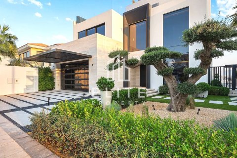 Villa à Palm Jumeirah, Dubai, 5 chambres, 684 m², № 121492