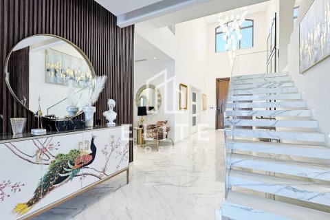 Villa à Palm Jumeirah, Dubai, 5 chambres, 684 m², № 121491