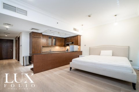Apartment in Mohammad Bin Rashid Boulevard, Downtown Dubai (Downtown Burj Dubai), Dubai studio, 50 sq.m. № 45512 - photo 3