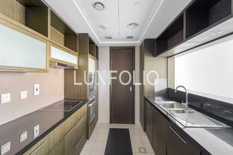 Appartement à The Lofts, Downtown Dubai (Downtown Burj Dubai), Dubai, 2 chambres, 119 m², № 45514 - photo 13