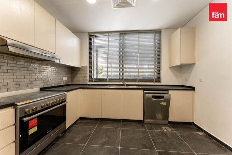 Townhouse in Dubai 4 bedrooms, 477.5 sq.m. № 139273 - photo 23