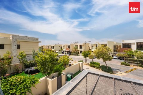 Townhouse in Dubai 4 bedrooms, 477.5 sq.m. № 139273 - photo 5