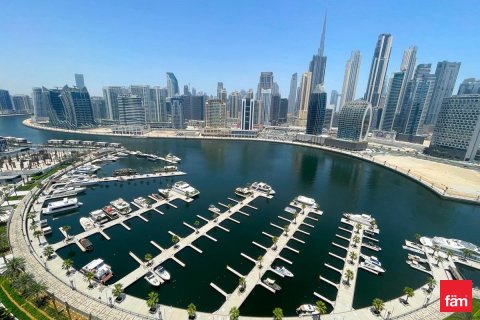 Appartement à Business Bay, Dubai, 2 chambres, 123.9 m², № 84887