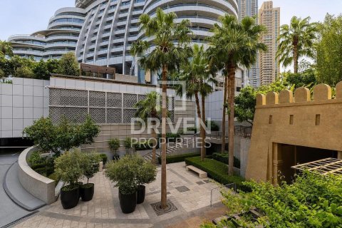 Apartamento en Downtown Dubai (Downtown Burj Dubai), Dubai, 2 dormitorios, 132.02 m², № 135455 - foto 4