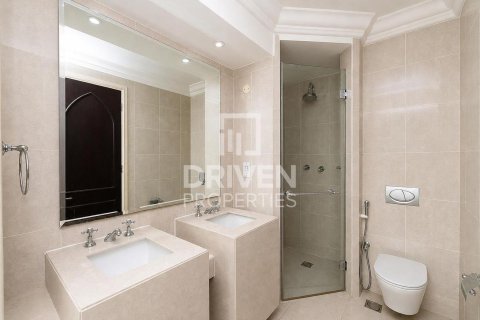 Apartamento en Downtown Dubai (Downtown Burj Dubai), Dubai, 2 dormitorios, 132.02 m², № 135455 - foto 9