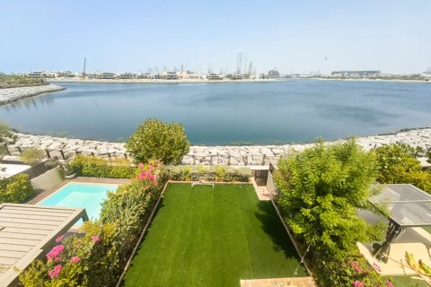 Townhouse in Jumeirah, Dubai 4 bedrooms, 444 sq.m. № 142144