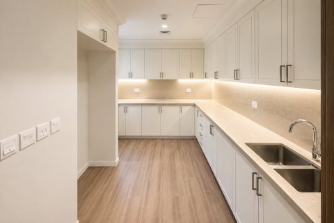 Adosado en Jumeirah, Dubai, 4 dormitorios, 444 m², № 142144 - foto 6