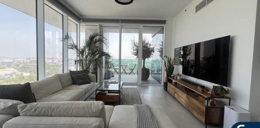 Квартира в Аль-Кифафе, Дубай, 2 спальни, 134м², № 75483