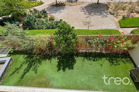 Townhouse in Dubai 4 bedrooms, 215.26 sq.m. № 124810 - photo 10