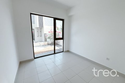 Townhouse in Dubai 4 bedrooms, 215.26 sq.m. № 124810 - photo 17