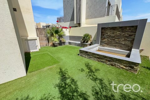 Townhouse in Dubai 4 bedrooms, 215.26 sq.m. № 124810 - photo 9