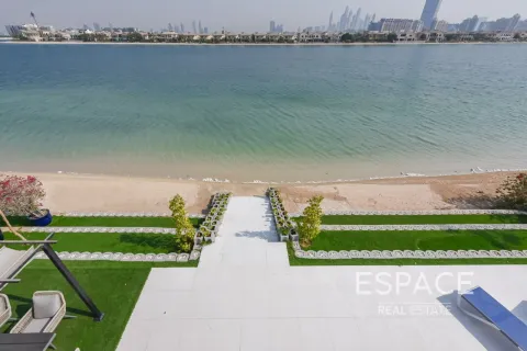 Villa in Palm Jumeirah, Dubai 5 bedrooms, 465 sq.m. № 122947 - photo 14