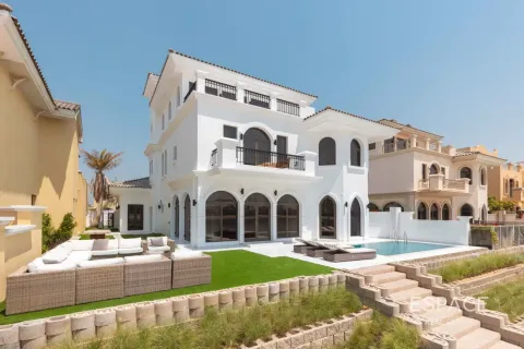 Villa à Palm Jumeirah, Dubai, 5 chambres, 557 m², № 122949