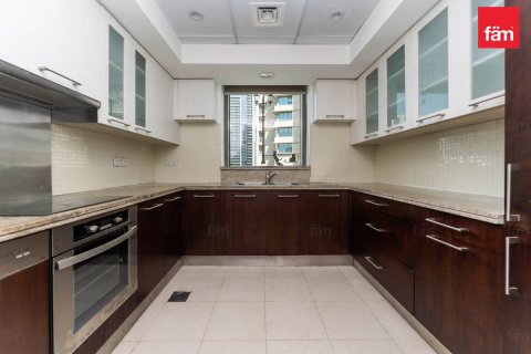 Apartment in Downtown Dubai (Downtown Burj Dubai), Dubai 2 bedrooms, 101.8 sq.m. № 114711 - photo 11