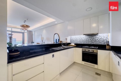 Apartment in Business Bay, Dubai 2 bedrooms, 104.2 sq.m. № 139249 - photo 6