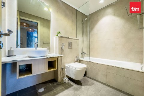 Apartment in Business Bay, Dubai 2 bedrooms, 104.2 sq.m. № 139249 - photo 18