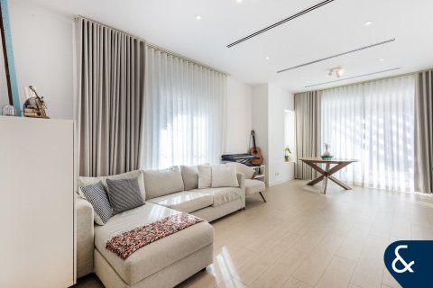 Villa à Arabian Ranches, Dubai, 4 chambres, 226 m², № 98623 - photo 6