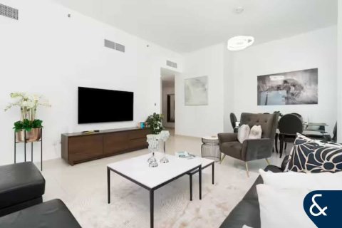 Apartment in Business Bay, Dubai 2 bedrooms, 174 sq.m. № 88393 - photo 5
