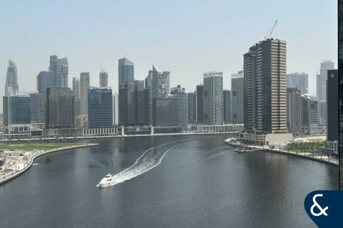 Apartment in Business Bay, Dubai 2 bedrooms, 174 sq.m. № 88393 - photo 8