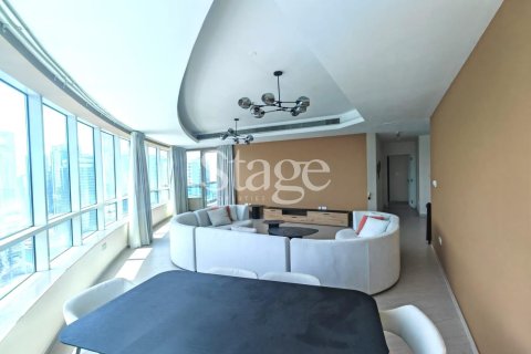 Купить квартиру в Дубай Марине, Дубай: 4 спальни, 224м², № 123011 - фото 2