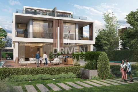Villa in Dubai 5 bedrooms, 310.48 sq.m. № 140617