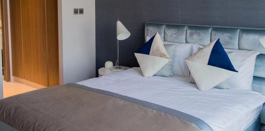 Квартира в Дубае, 2 спальни, 100м², № 5322