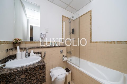 Купить квартиру в Джумейра Бич Резиденс, Дубай: 2 спальни, 119м², № 45858 - фото 15